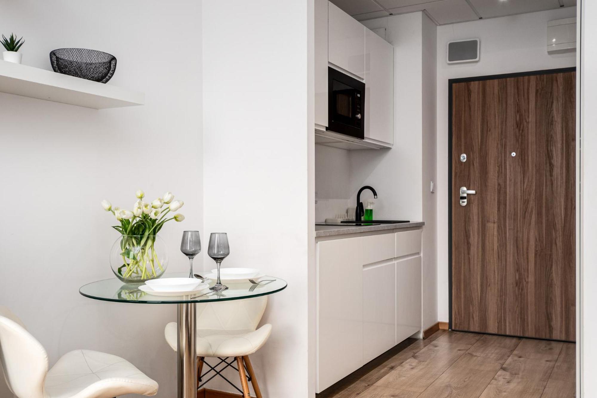 Prymasa Tysiaclecia 83A Free Garage By Perfect Apart Varşovia Exterior foto